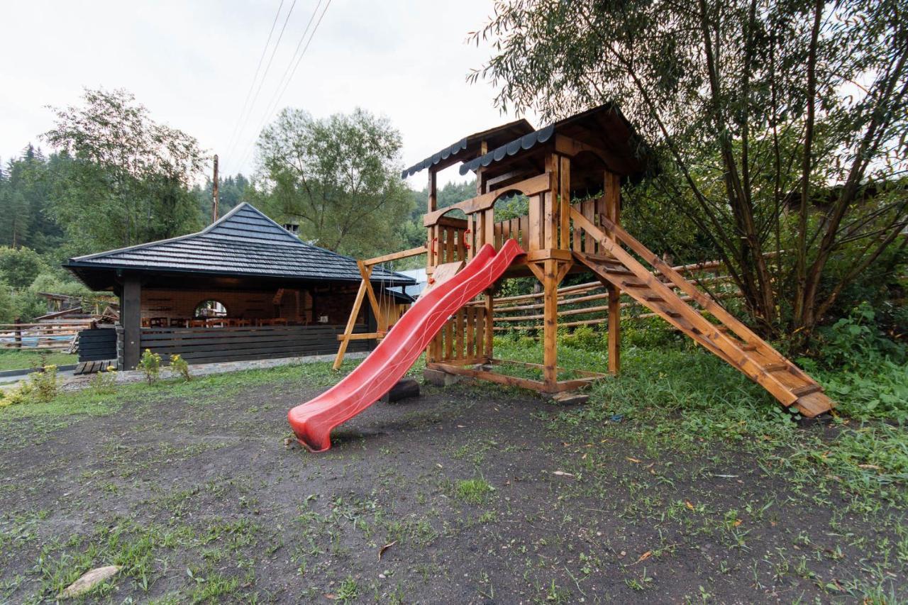 Comoara Raraului Кымпулунг-Молдовенеск Экстерьер фото